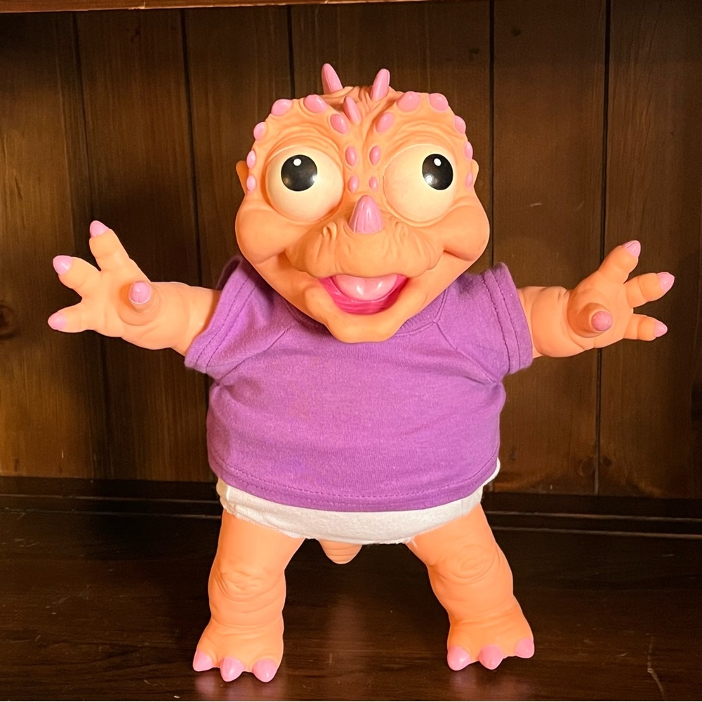 Street Kids Dinosaur Babyee Vintage 1991